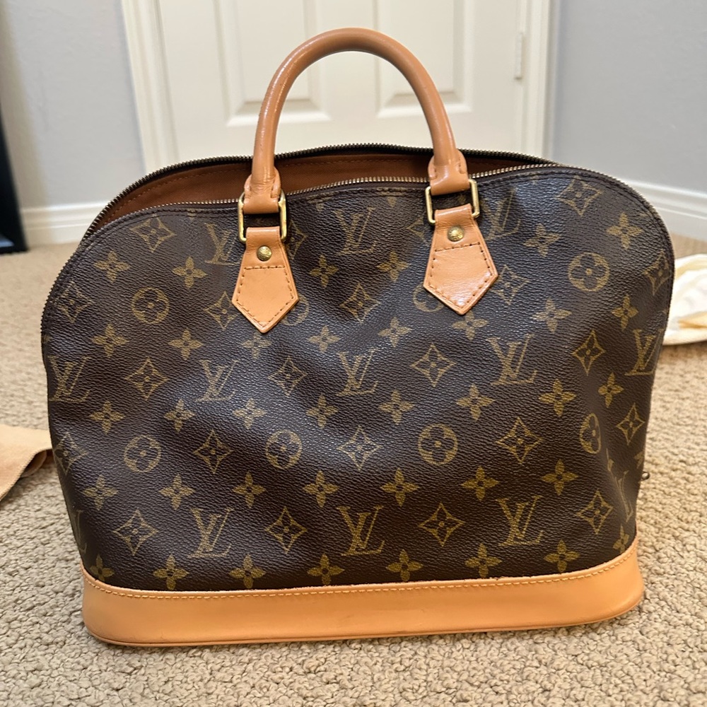 LV bag! Alma PM